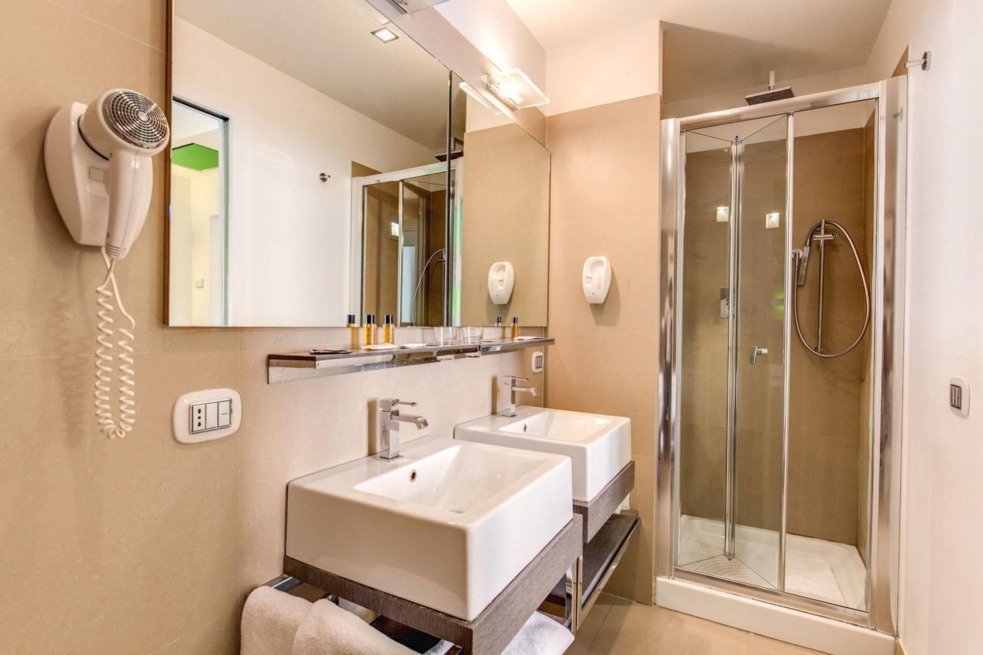 Residenza Borghese Bed & Breakfast Рим Екстериор снимка